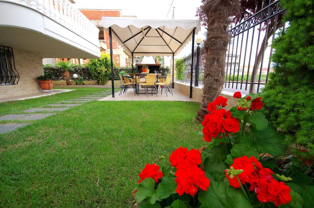 John & Eve Hotel Paralía Extérieur photo