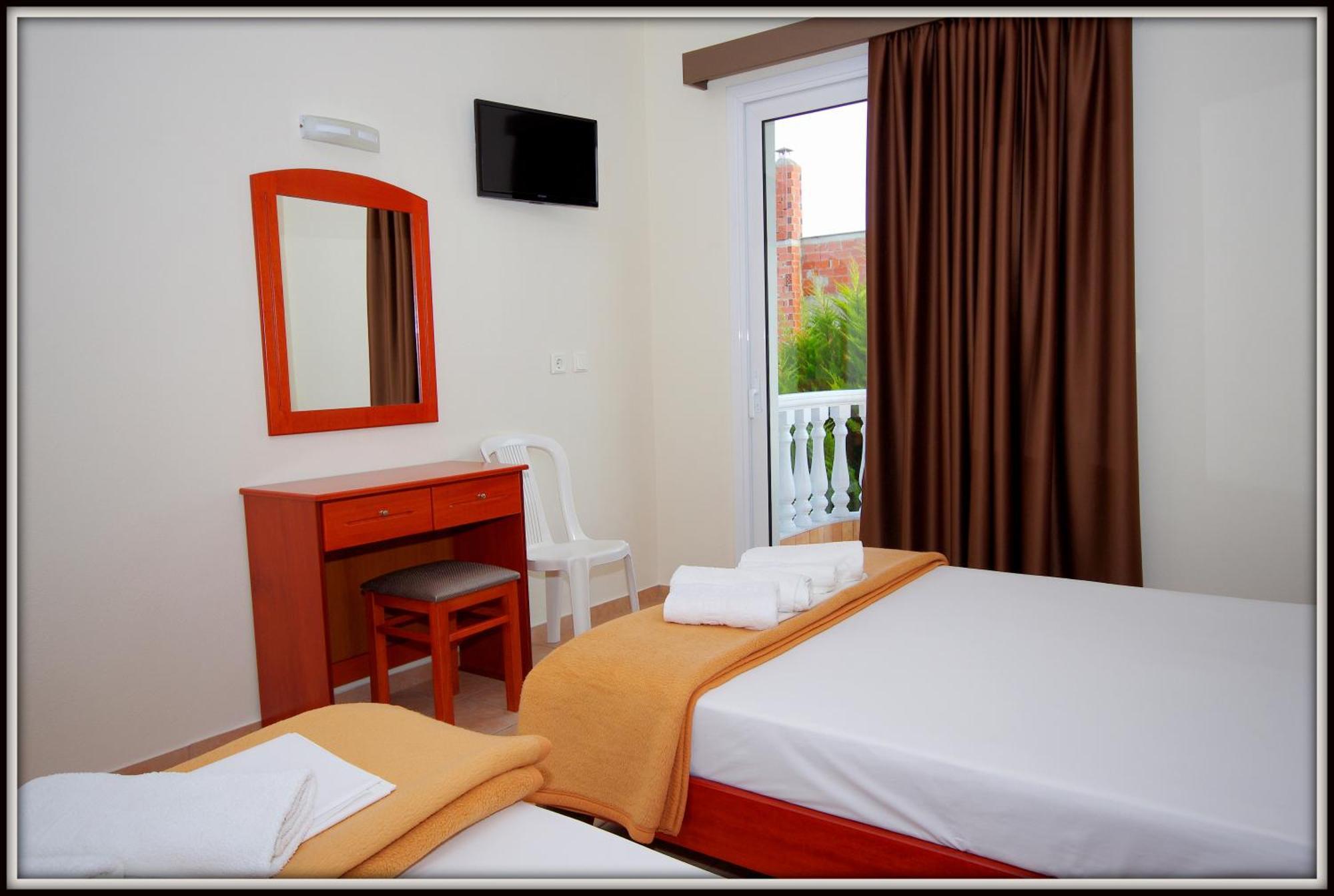 John & Eve Hotel Paralía Extérieur photo