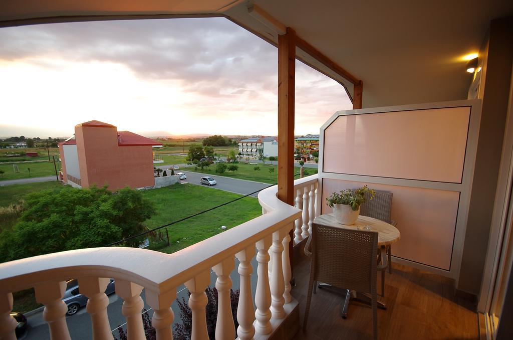 John & Eve Hotel Paralía Extérieur photo