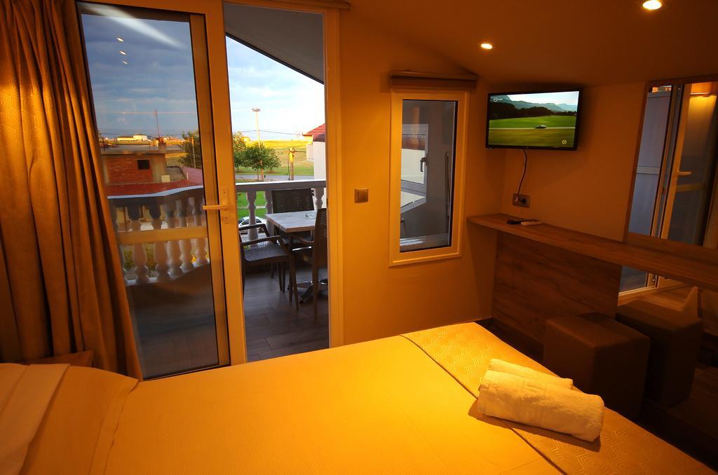 John & Eve Hotel Paralía Extérieur photo